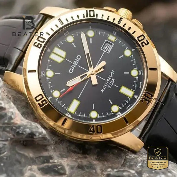 CASIO MTP-VD01GL-1EVUDF Men's Analog Dial Close Up - Beater